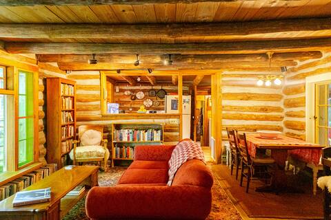 Cozy log cabin with indoor fireplace