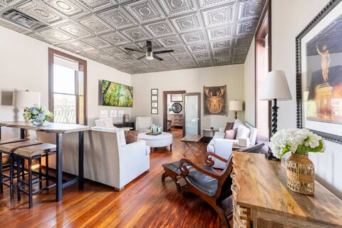 The Lafayette Loft- overlooking Lafayette Square