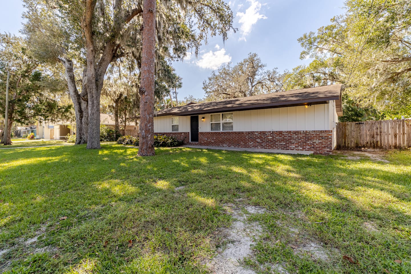 Heated pool, short drive to beach