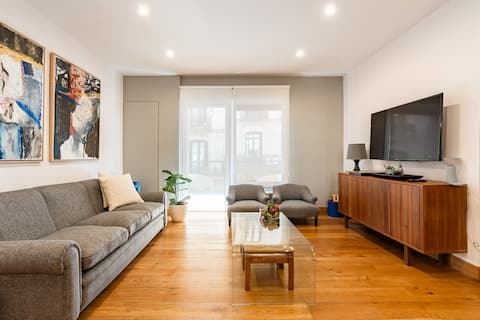 Top Airbnb: Air-conditioned Modern |4 mins to beach ESS021211 en Donostia San Sebastián