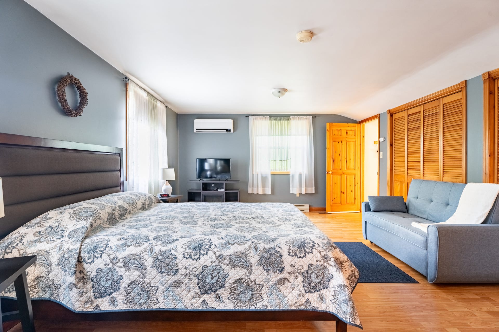 Dar's Dwelling - A suite place to stay.