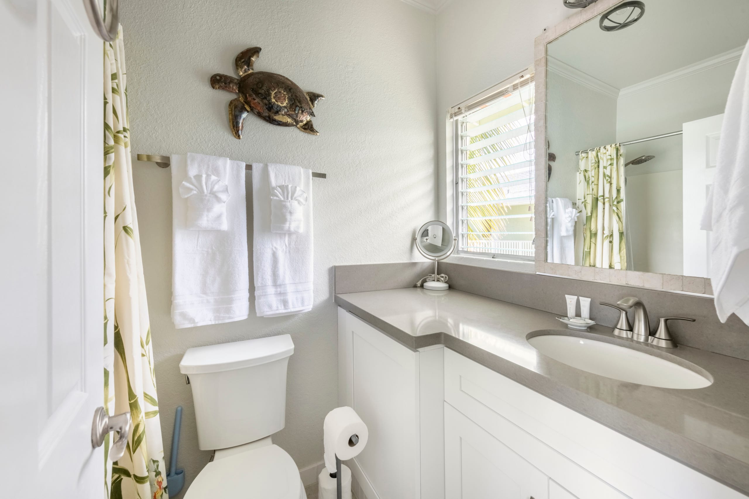 Condo in Kailua-Kona · ★4.88 · 2 bedrooms · 2 beds · 2 private baths - Image 60