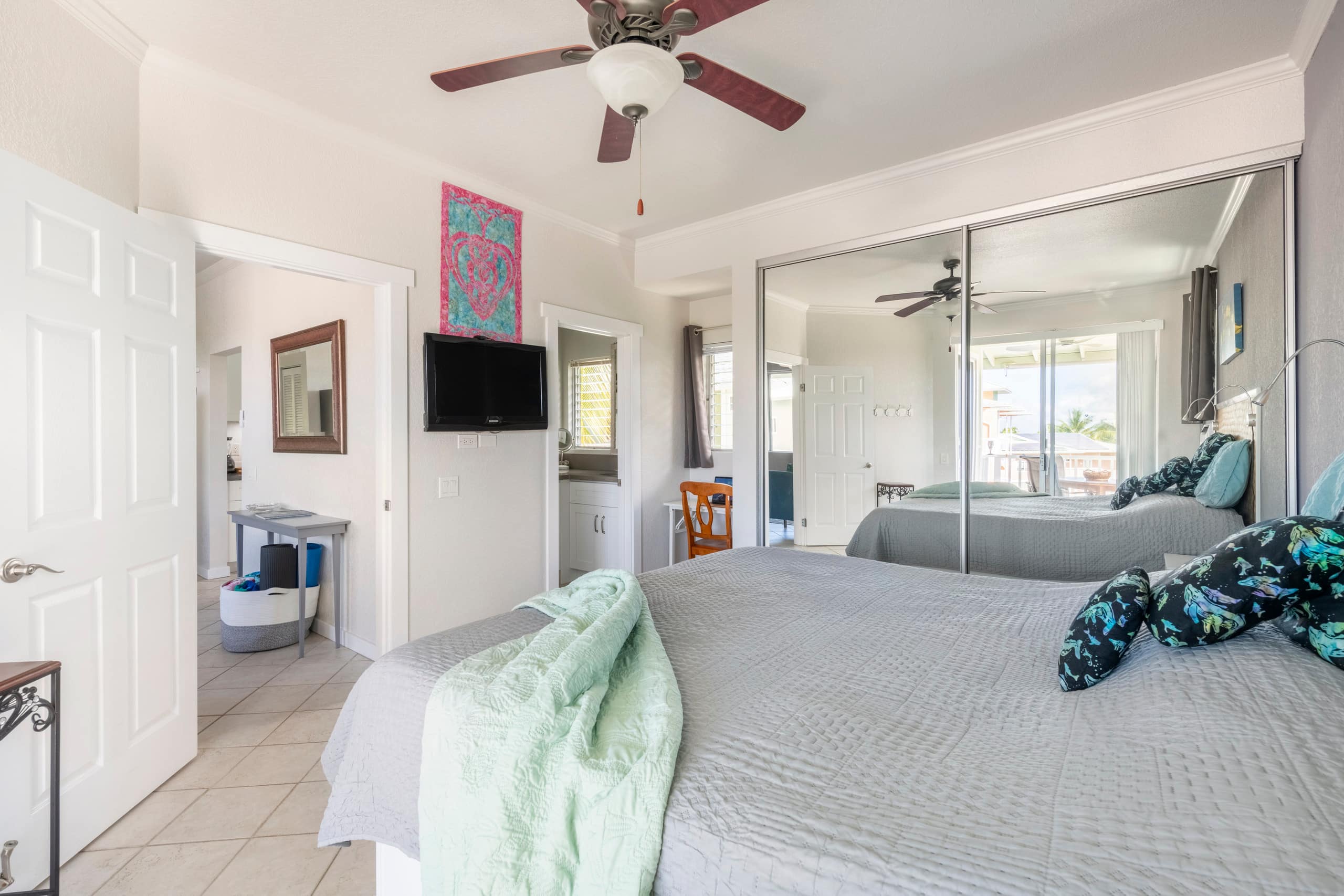 Condo in Kailua-Kona · ★4.88 · 2 bedrooms · 2 beds · 2 private baths - Image 26