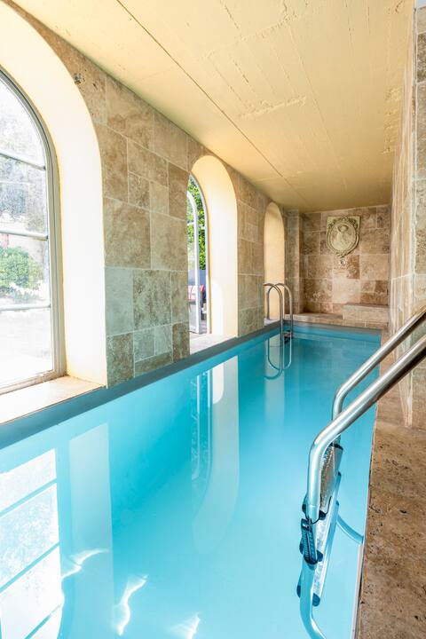 Central Townhouse with Secret Courtyard and Pool