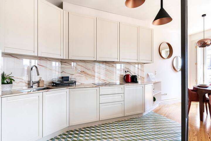 Luxury Porto Residence w/ River Views + Concierge gallery image 3