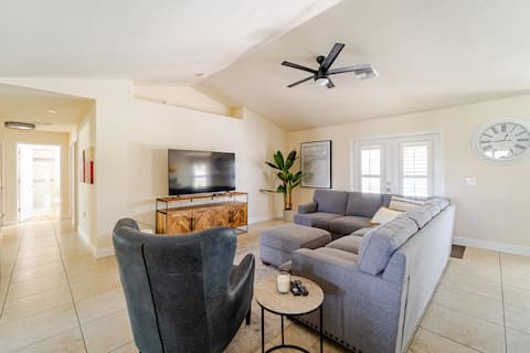 Successful Airbnb property: ☀️ Bright & Cheerful 4 Bedroom Home with a Pool 💦 in North Port
