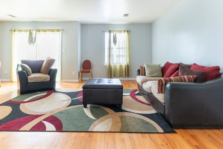 Perfect For Who Seeks Comfort - Elizabeth, NJ