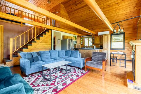 Cabin near Ithaca & Finger Lakes w Firepit & Patio