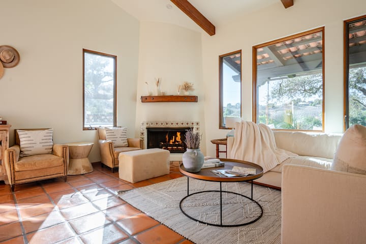 Rolling Ranch, Vineyard Retreat - Los Olivos, CA