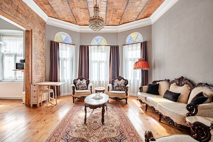 Galata Kulesine 20 adım, aynı binada 2. Ve 3.kat gallery image 2