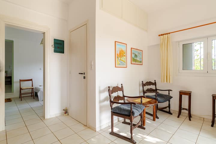 Countryside Apartment Near Rafina - Луца