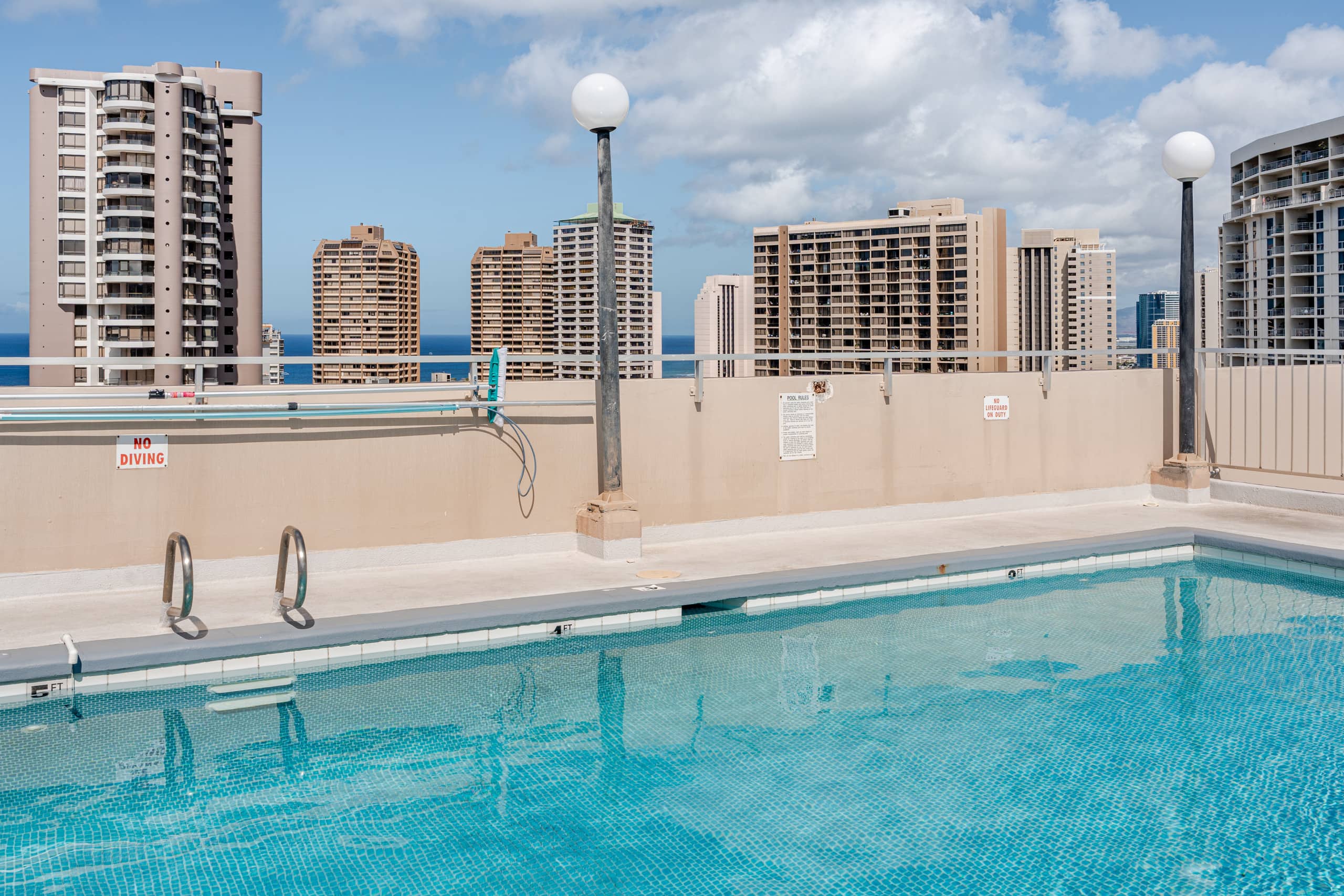 Condo in Honolulu · ★4.93 · 1 bedroom · 2 beds · 1 bath - Image 34