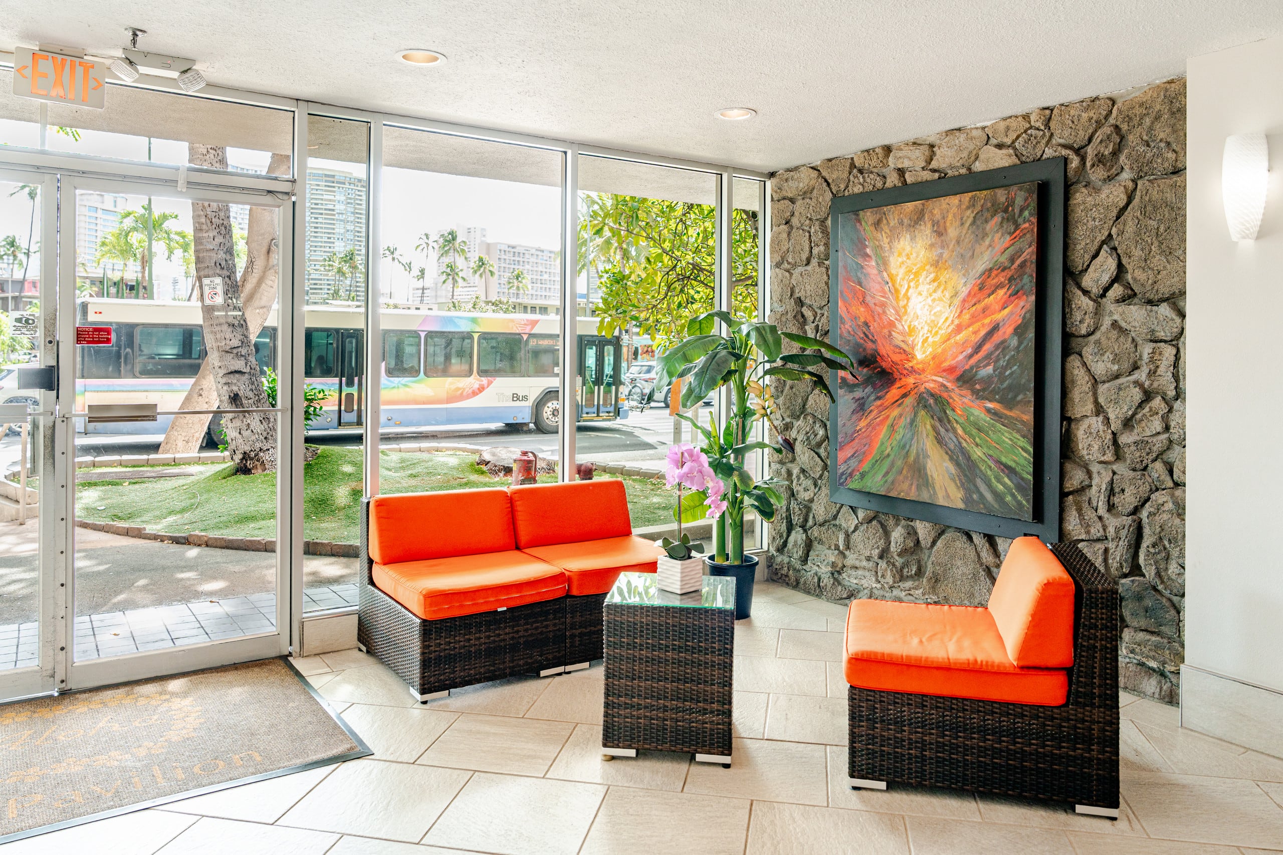 Condo in Honolulu · ★4.93 · 1 bedroom · 2 beds · 1 bath - Image 43