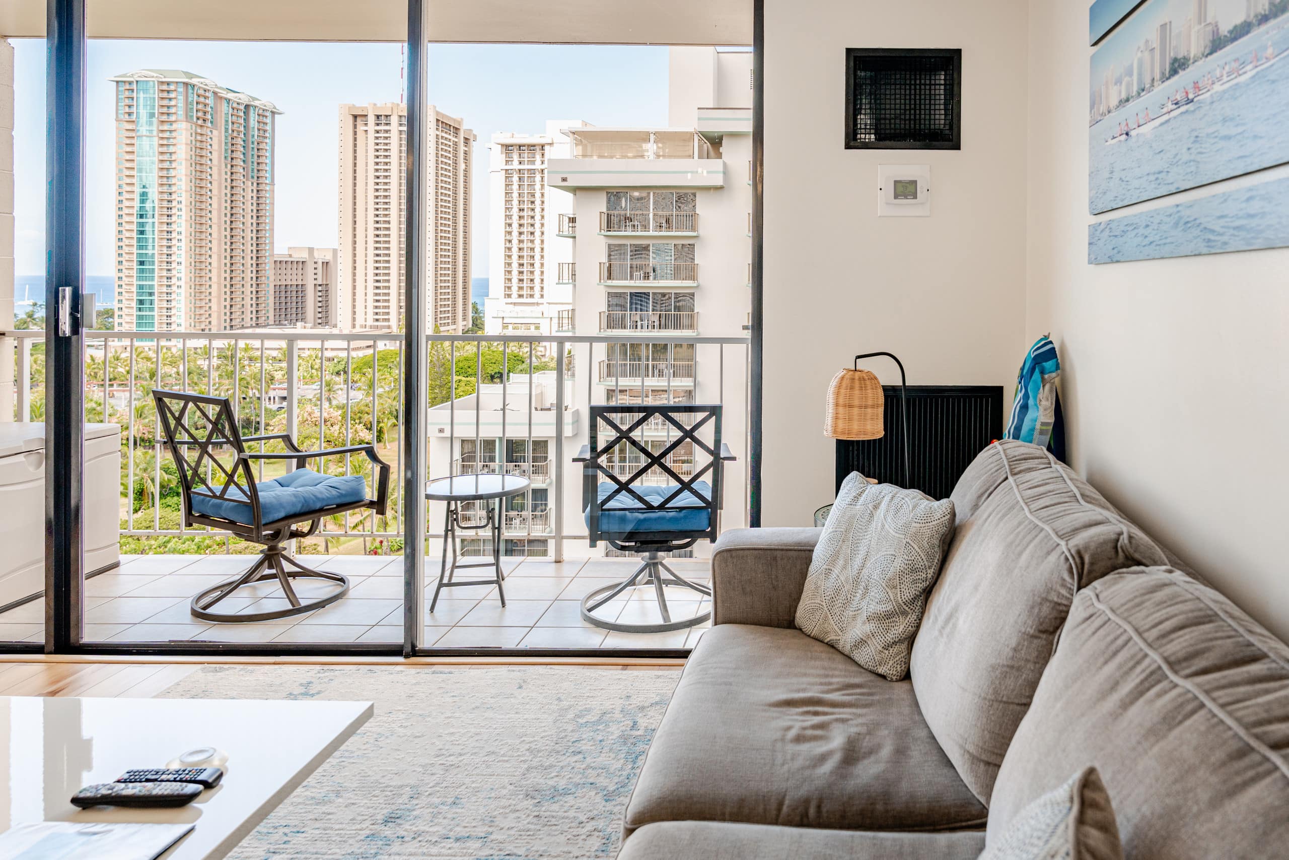 Condo in Honolulu · ★4.93 · 1 bedroom · 2 beds · 1 bath - Image 7