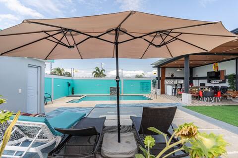 House with pool and terrace!
