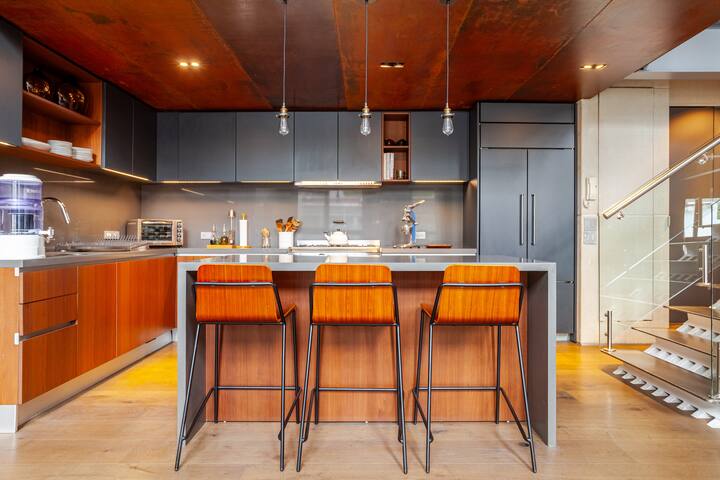 Travel in Style in this Unique Loft @ Polanco gallery image 2