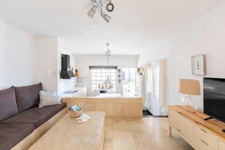 Watch Ocean Sunsets From A Lovely Apartment - Gran Canaria