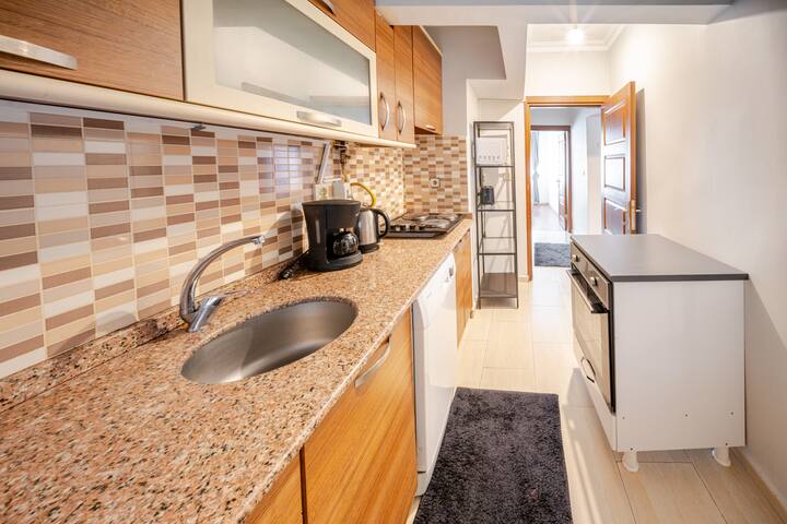 Taksim Retreat • 8BR • 8AC • Perfect for Groups gallery image 4