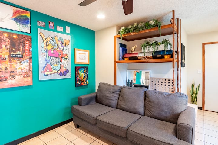 Entire 1350sqft Floor + Upscale Tech/lineaments - Denver, CO
