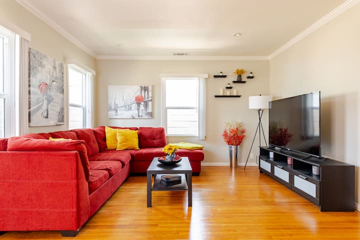 Famous Hollywood house where movies are filmed!