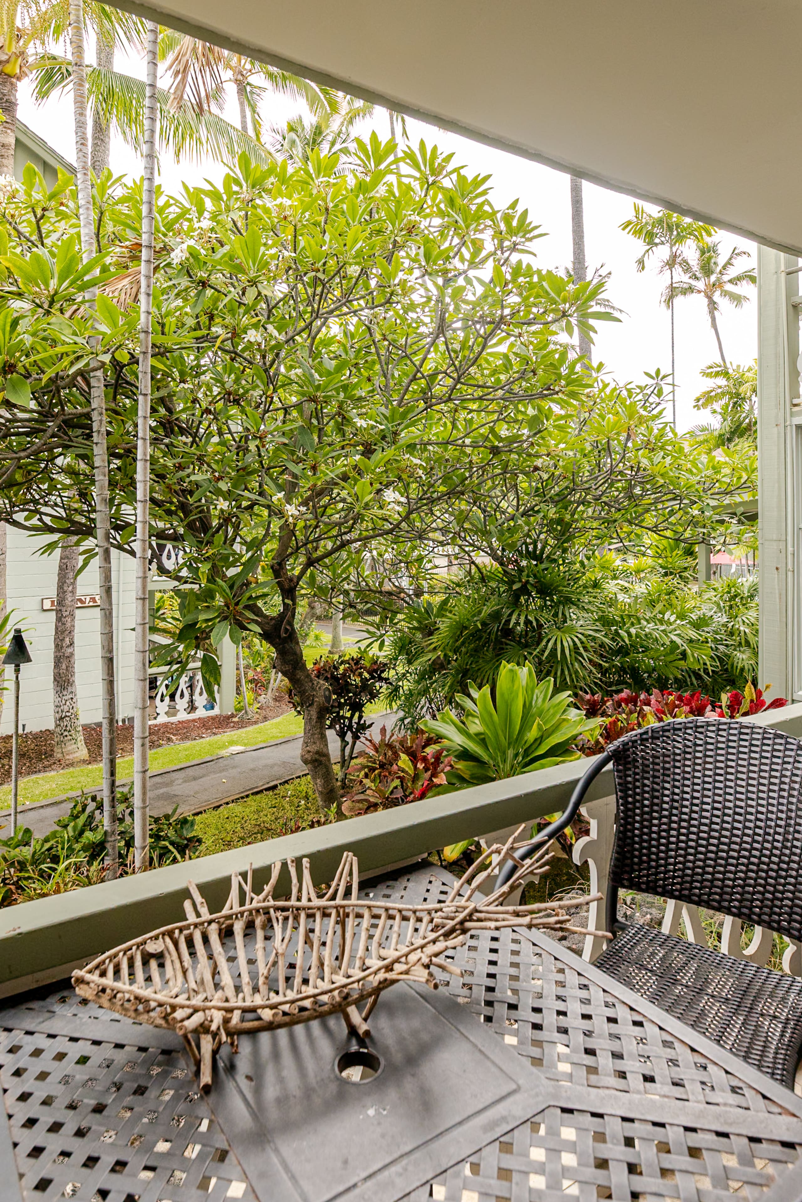 Condo in Kailua-Kona · ★4.87 · Studio · 2 beds · 1 private bath - Image 8