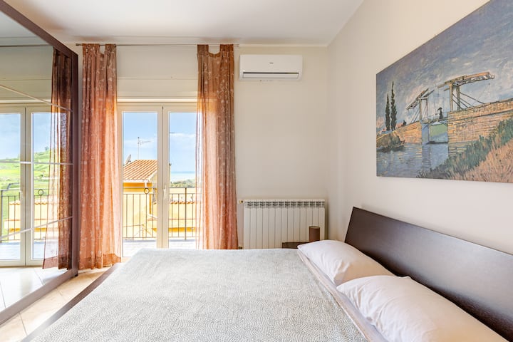 Habitación doble con aire acondicionado y vista al mar