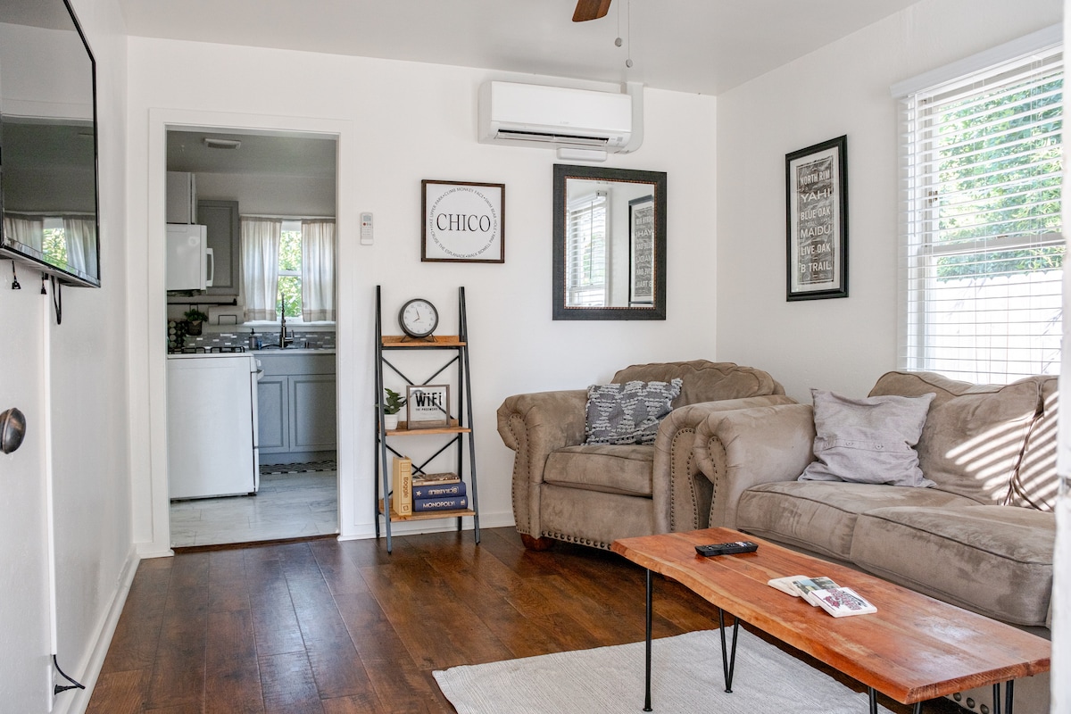Successful Airbnb property: 1-bedroom Cottage in Chico’s Historic Avenues in Chico