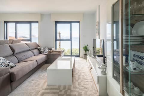 First-row apartment in Ribeira.