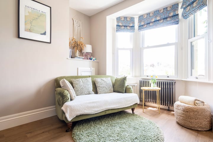 1 Bed, Self Contained Annexe. 0.6m To The Station - Moreton-in-Marsh