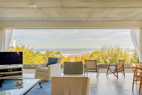 Airbnb con mejor rendimiento: "La Vertiente", house with spectacular ocean views en El Chorro