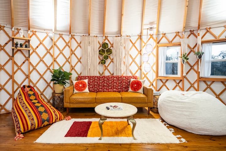 Luxe Yurt, Heater, W/ Hot Tub, Sunset&hill Country - Boerne, TX