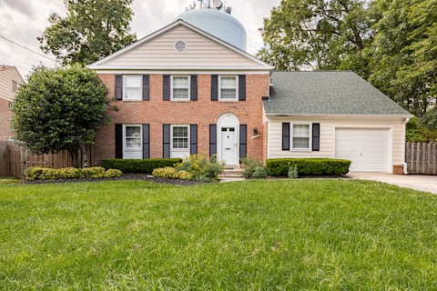 Cozy home in the Potomac MD Right off 270 exit