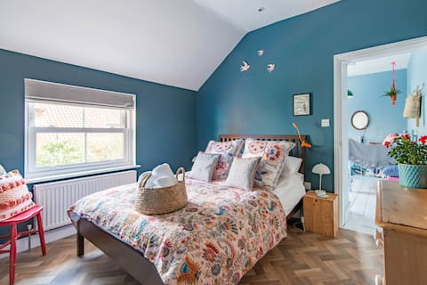 Successful Airbnb property: Lovely Coopers Cottage Sheringham in Sheringham