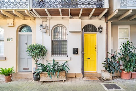 Character Victorian Terrace in central Paddington