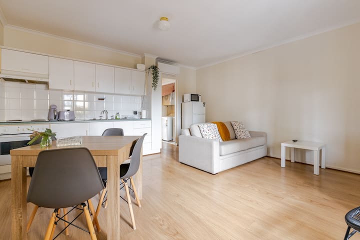Centrally Located Apartment - オーストラリア エンフィールド