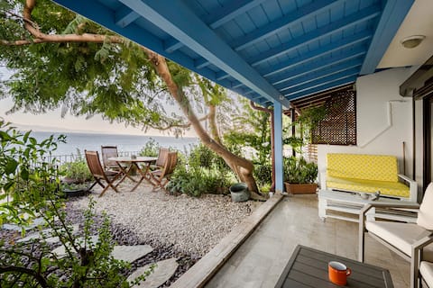 Seafront • Garden • Central Location in Sıgacık