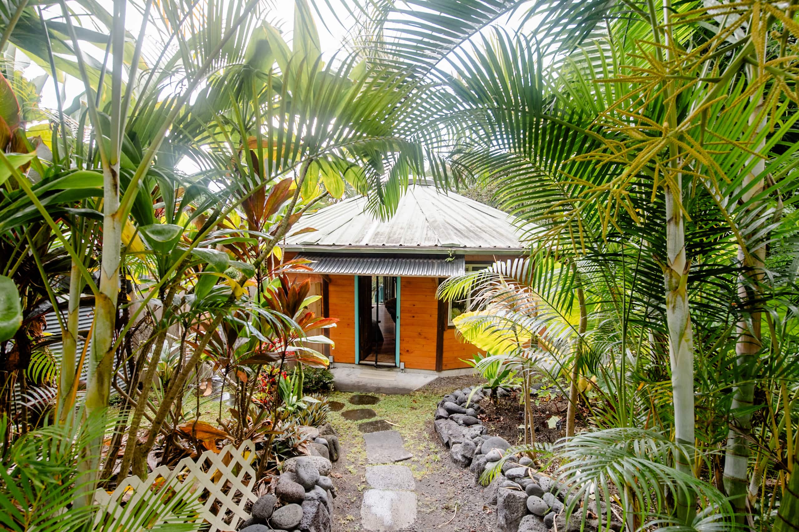 Home in Pahoa · ★4.93 · 1 bedroom · 1 bed · 1.5 baths - Image 33