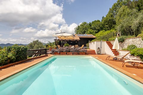 LunaCottage Pool, sailing & panigacci experience