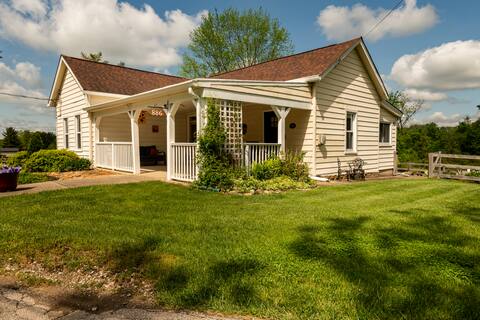 Spacious Family Getaway with many outdoor spaces!