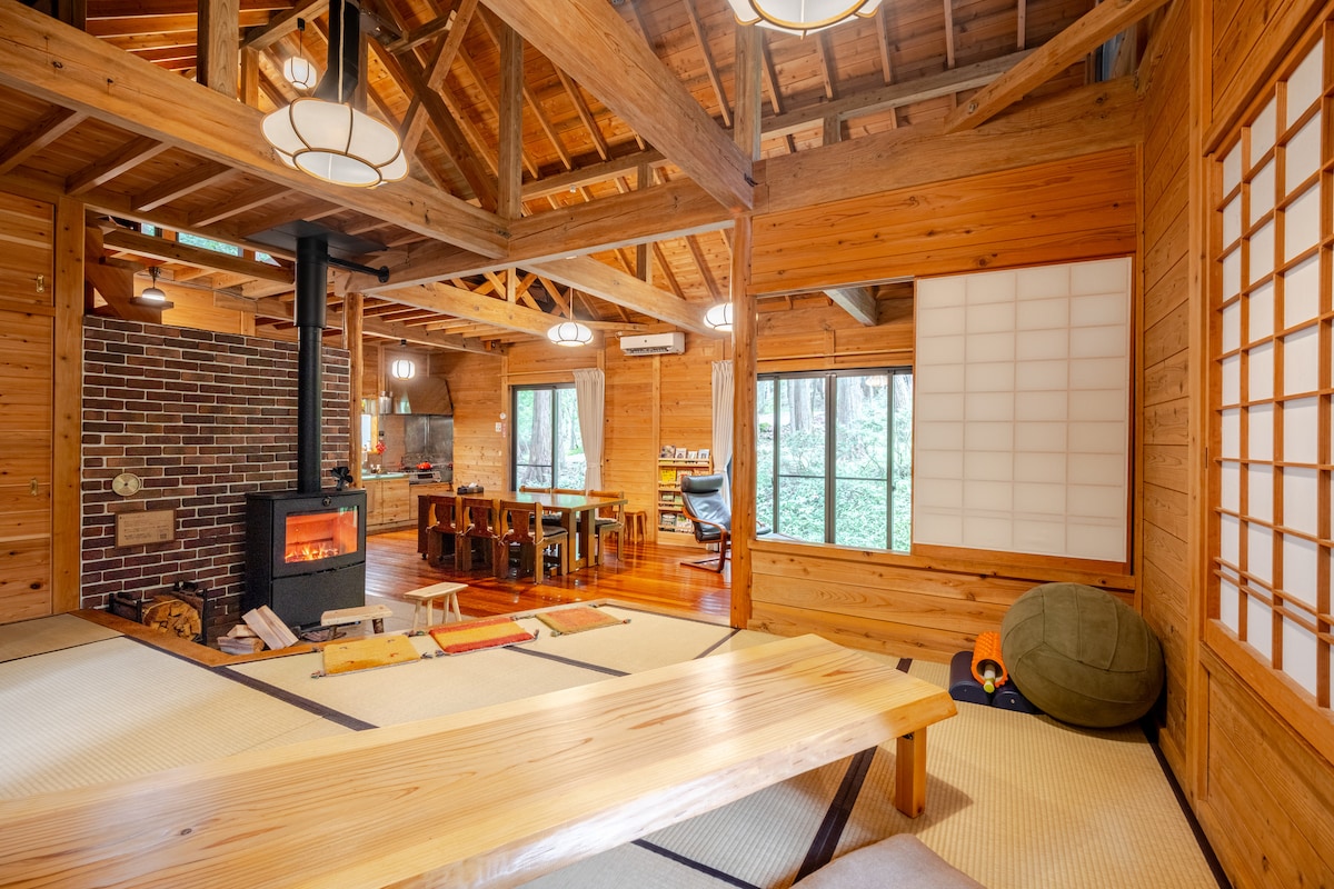 Log house in the forest/riverside/15km to Mt. Fuji - Airbnb