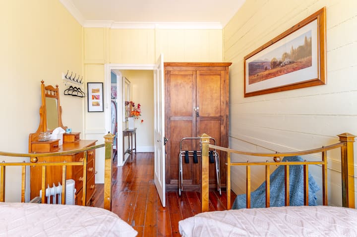 غرفة النوم 2