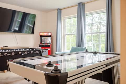 Huge villa in the hearth of Poconos near all.