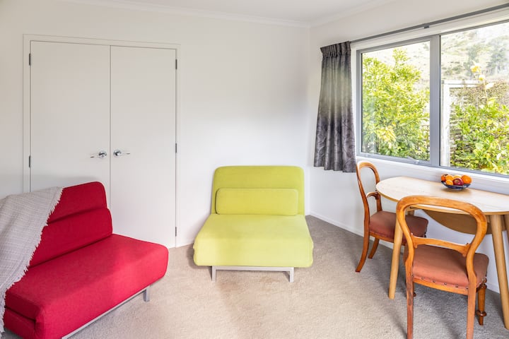 Waihi Beach - North End, Clean, Comfortable Unit - Waihi Beach