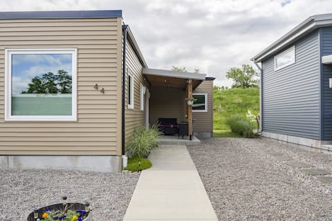 New solar home close to both lake and downtown