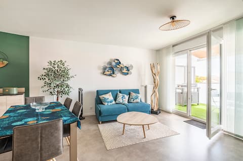 Popular Airbnb listing: T2 in residence with private and secure parking in Saint Gilles Croix De Vie