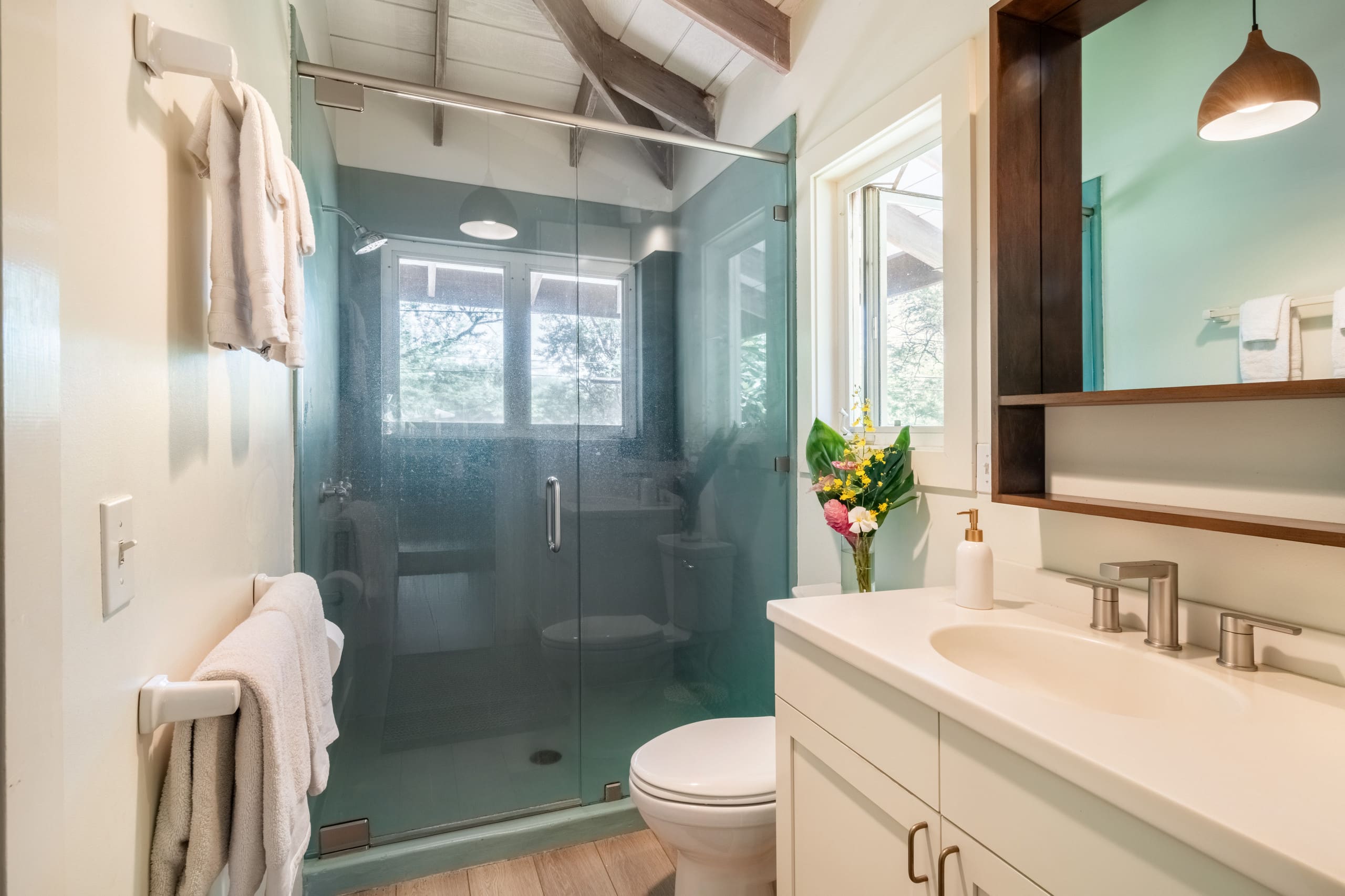 Home in Waimea · ★5.0 · 4 bedrooms · 6 beds · 4 baths - Image 57