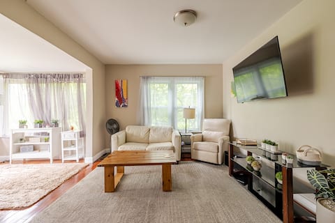 Fabulous Ferndale Home - Private with Outdoor Area