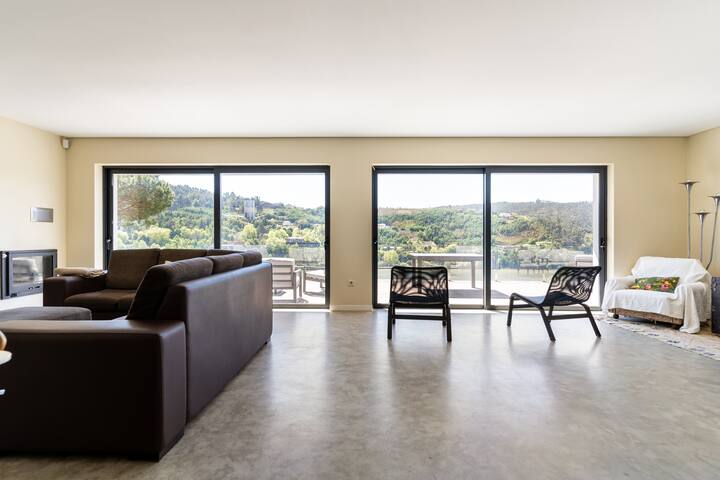 Porto-Casa Piscina Soberbas vistas sobre Rio Douro gallery image 4