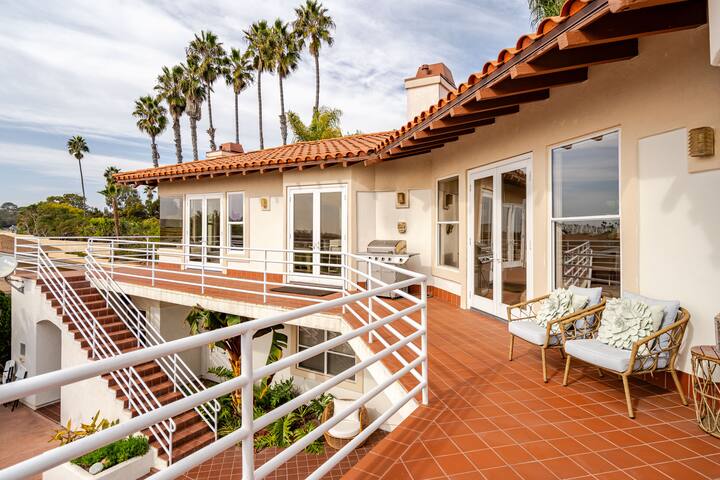 Oceanview Luxury Hilltop Villa w/ Private Pool gallery image 4