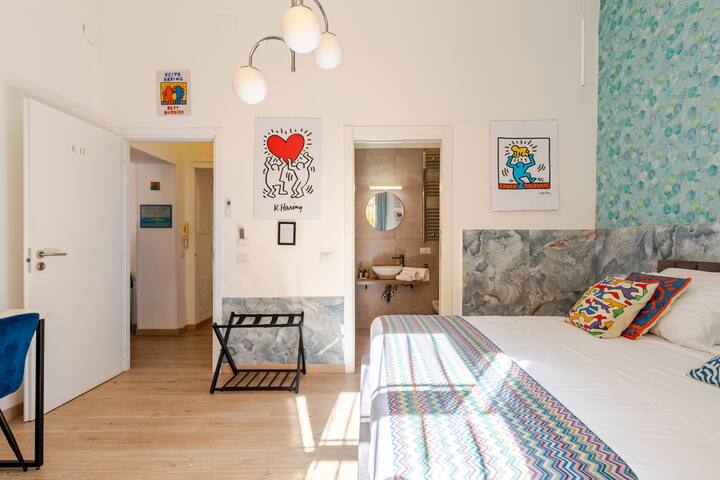 Pop Art House – Chiaia sul Mare- Centro- Metro3min gallery image 4